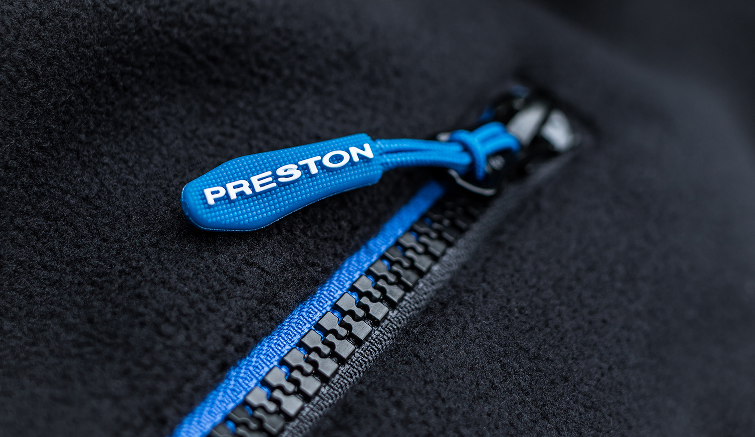 preston PRESTON WINDPROOF HOODED-FLEECE P0200020_4.jpg
