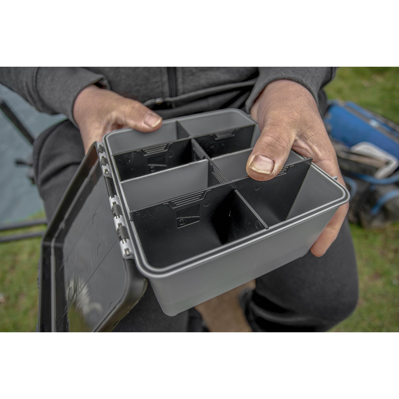 preston HARDCASE ACCESSORY BOX - XL P0220113_03.jpg