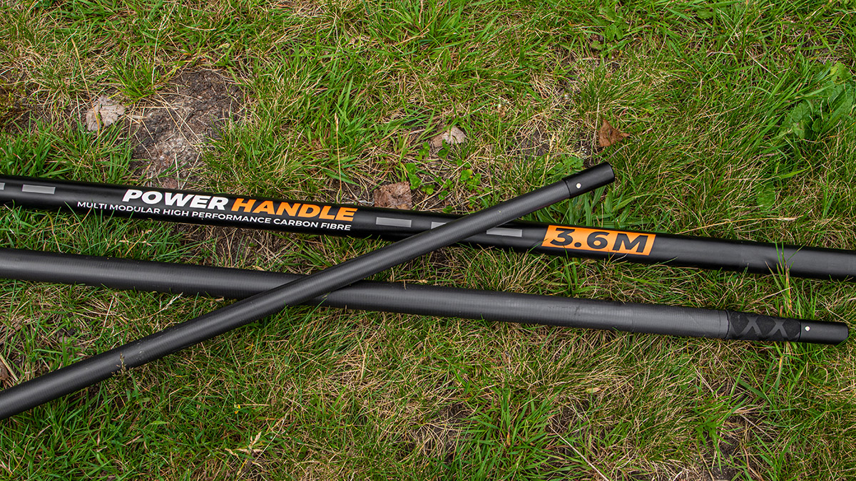 preston C-DROME 3.6M POWER LANDING NET HANDLE P0230011.jpg